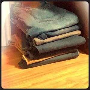 TONS of Men’s Jeans!